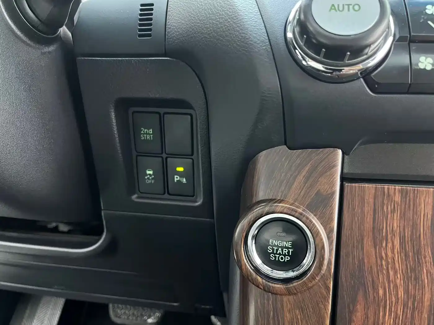 Toyota Prado 2016 2.7L Auto Standard Edition фото 16