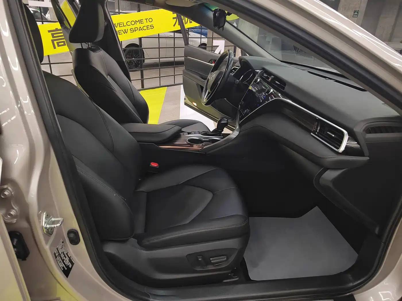 Toyota Camry 2019 Facelift 2.5G Luxury Edition фото 12