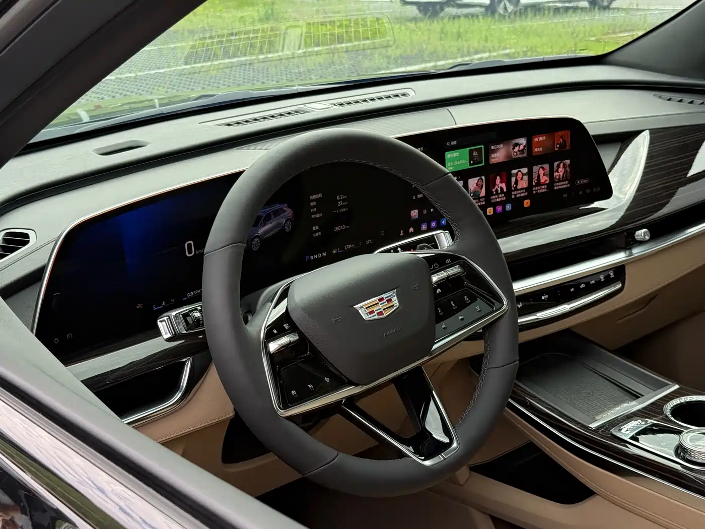 CADILLAC XT5