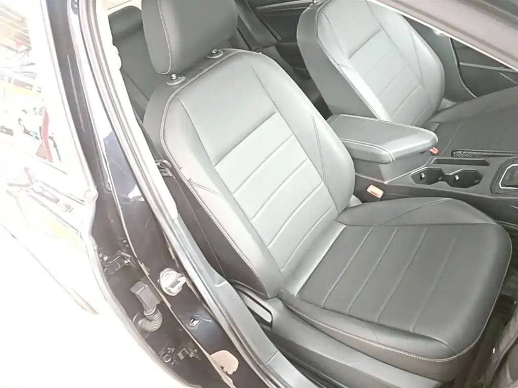 Volkswagen Lavida 2019 1.5L Automatic Comfort Edition China VI фото 25