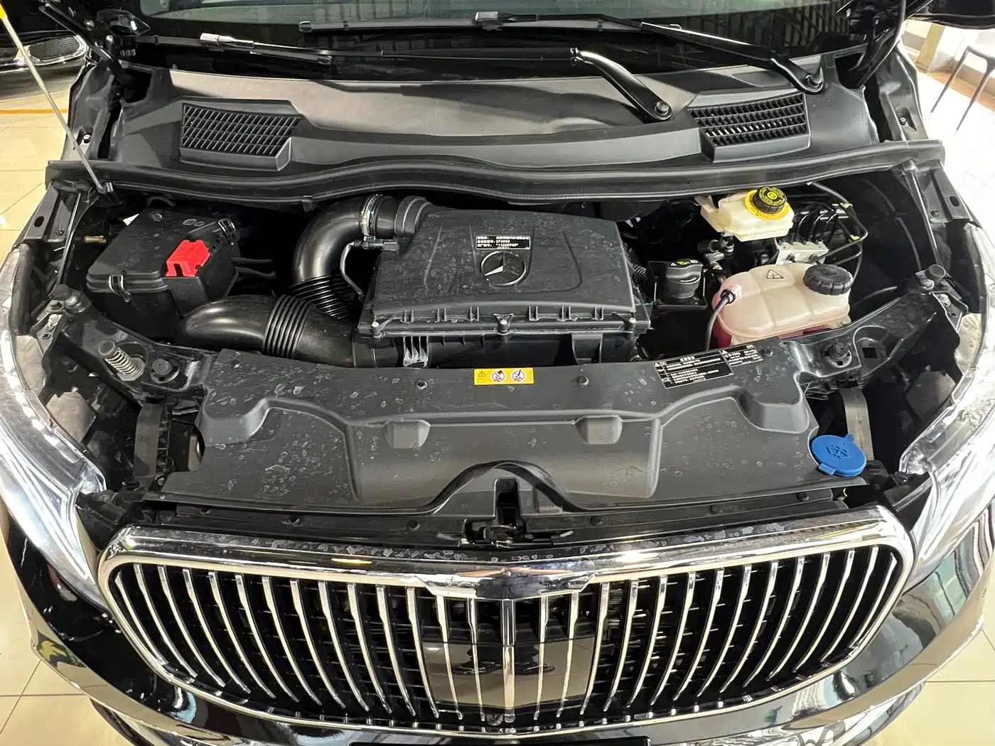 Mercedes-Benz Vito 2023 2.0T Elite 7-Seater фото 28