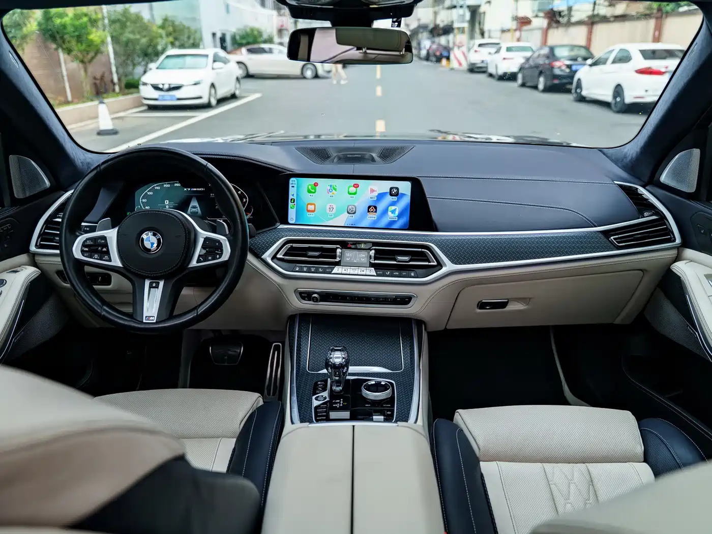 BMW X7 2022 xDrive M50i фото 17