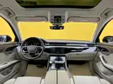 Photo 43 - Audi A8