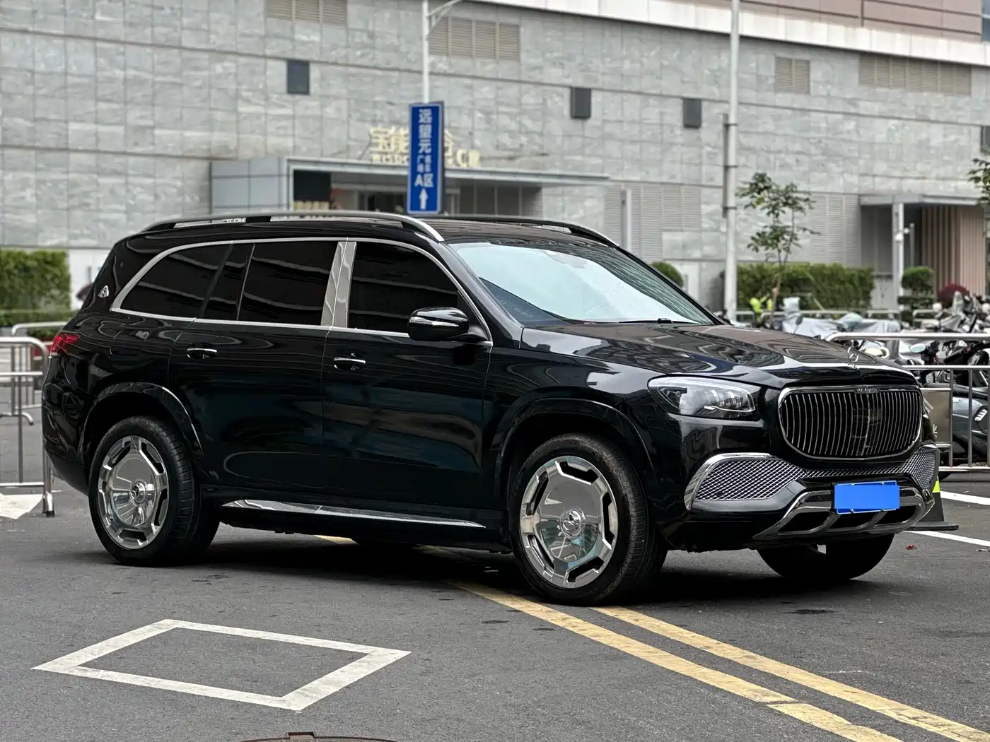 Mercedes-Benz Maybach GLS 2022 GLS 480 4MATIC фото 3