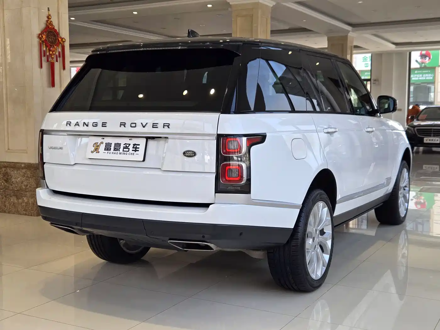 Land Rover Range Rover 2019 3.0 SCV6 Heritage Edition фото 5