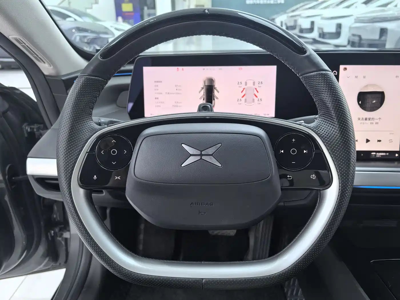 XIAOPENG P7
