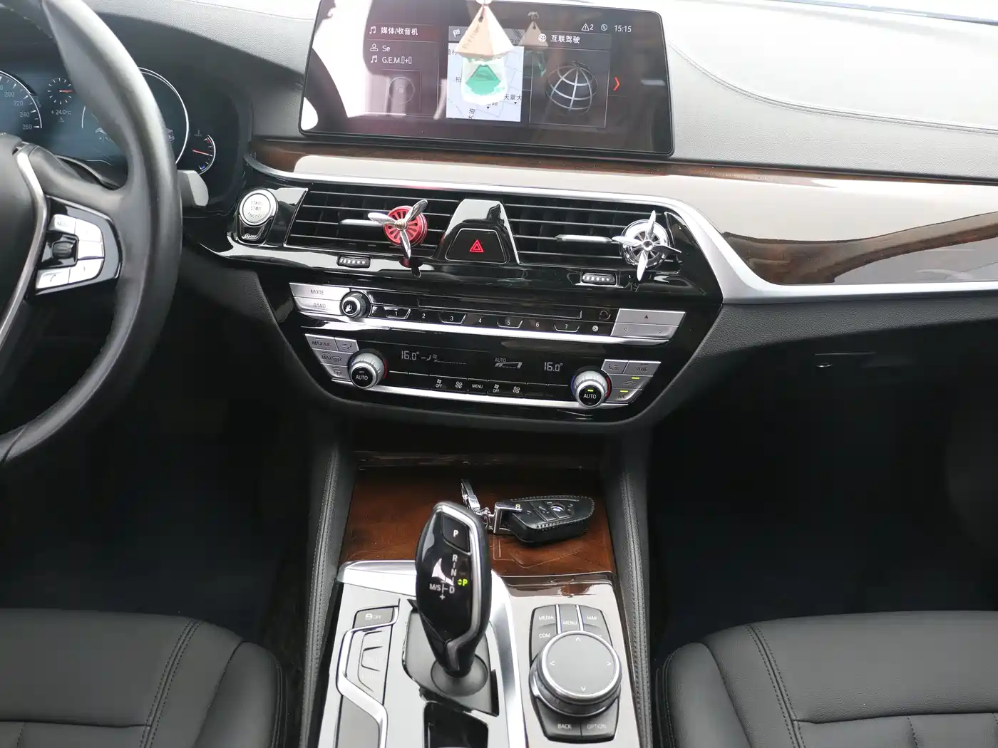 BMW 5 Series 2018 525Li Luxury Package фото 7