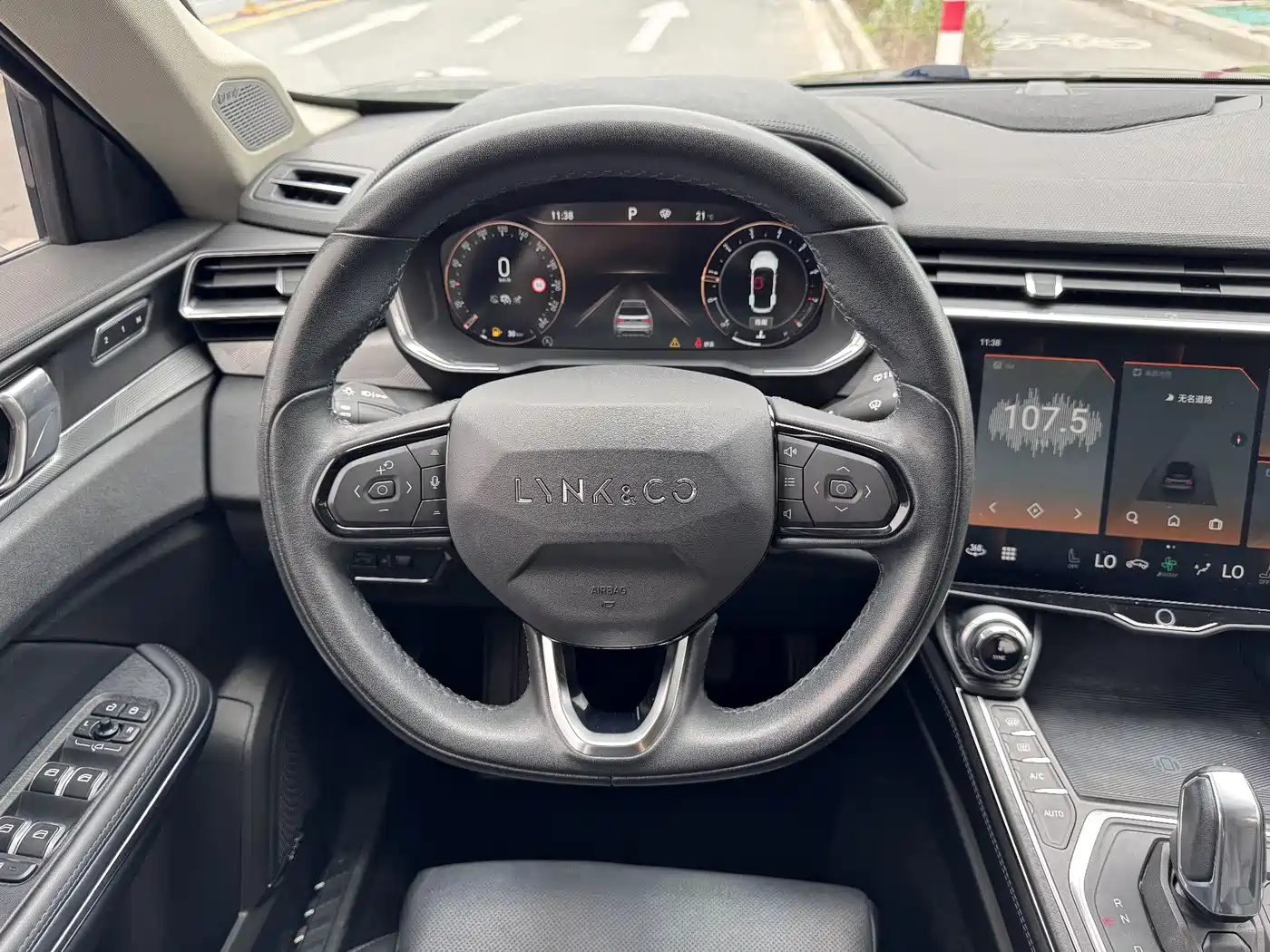 Lynk & Co 01 2021 2.0TD 2WD Pro фото 14