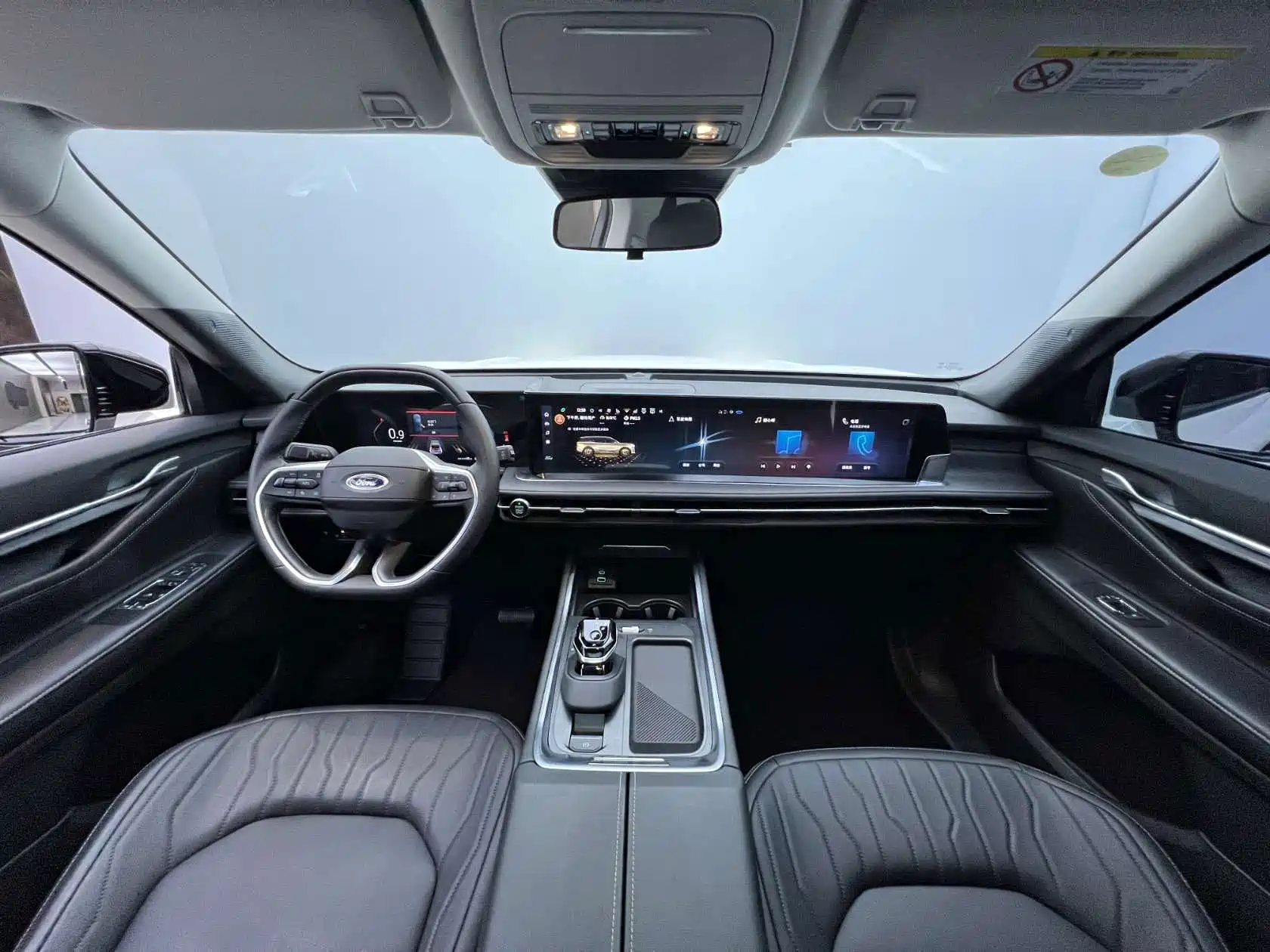 Фото 7 - Ford Edge