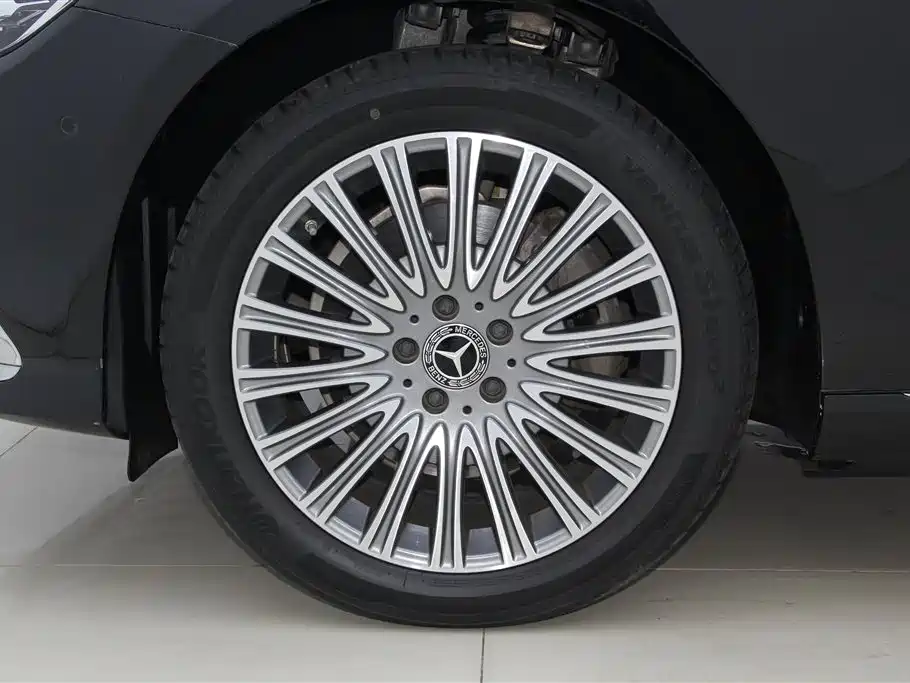 Mercedes-Benz E-Class 2022 E 300 L Luxury фото 12