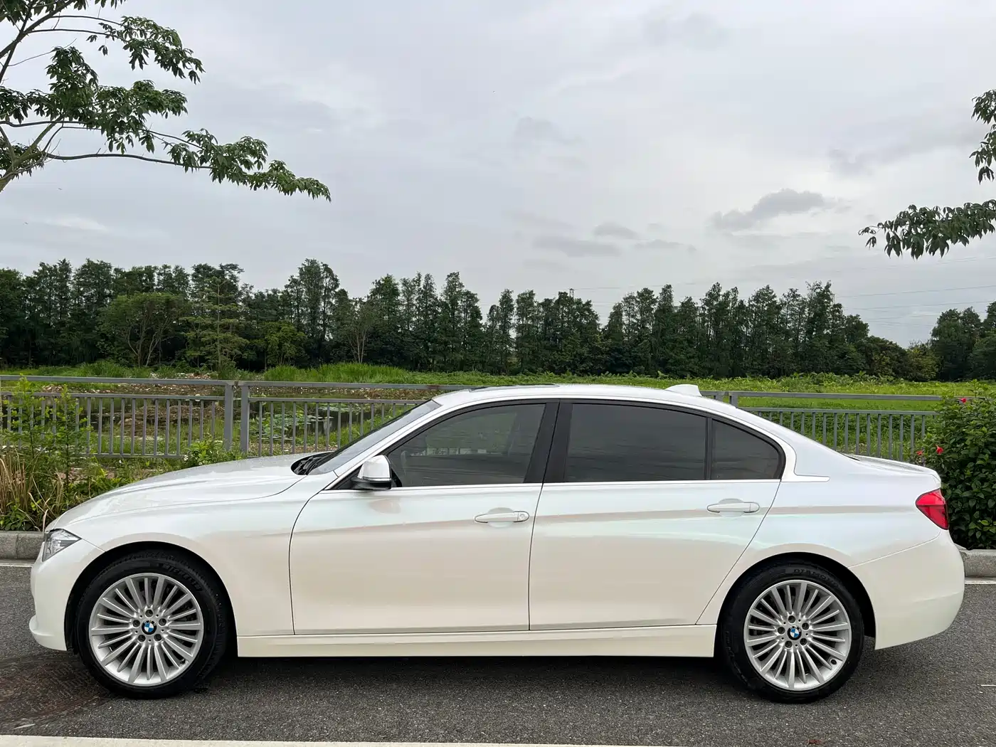 BMW 3 Series 2018 320Li Fashion Style фото 2