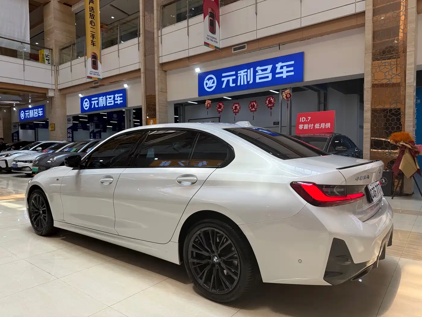 BMW 3 Series 2023 330Li M Sport Dark Night Package фото 7