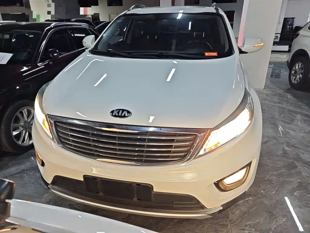 Kia Sportage 2015 2.0L Automatic 2WD GLS фото 3