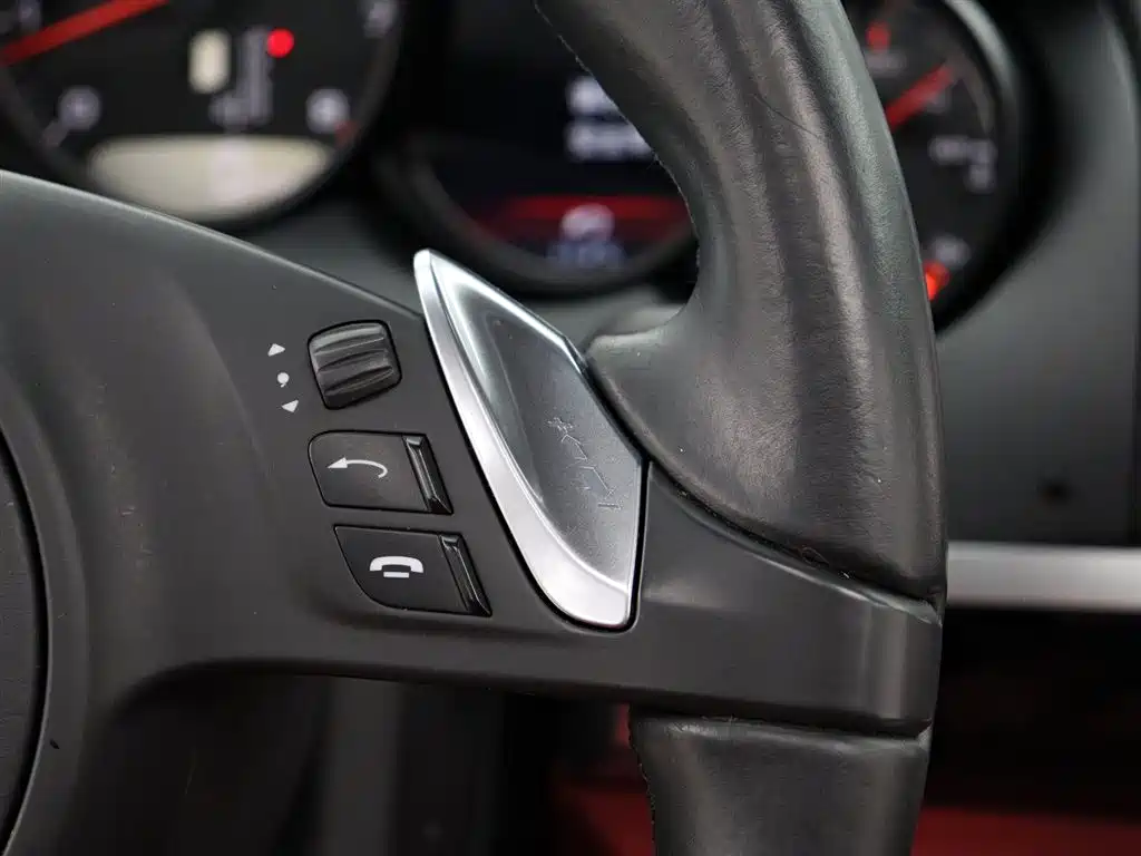 Porsche Cayenne 2014 Cayenne Platinum Edition 3.0T фото 19