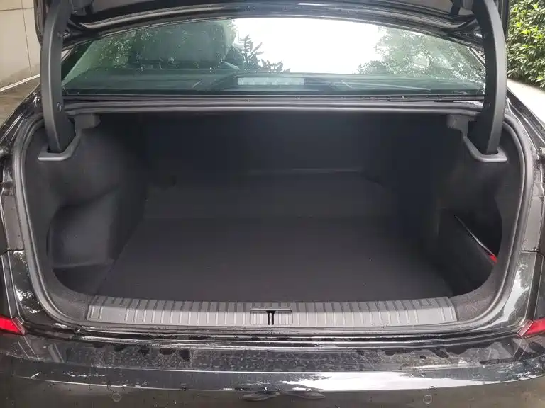 Volkswagen Passat 2026 2026 Outstanding Edition 380TSI Starlight Dragon Soaring Version