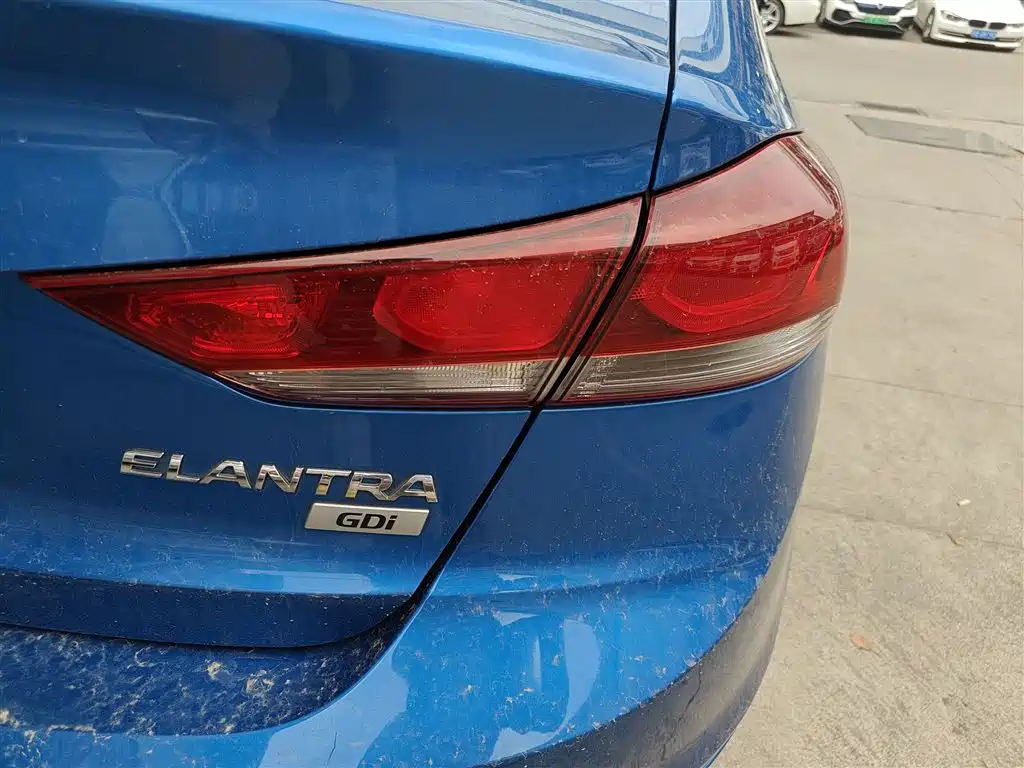 Hyundai Elantra 2016 Model 1.6L Automatic Smart Elite фото 8
