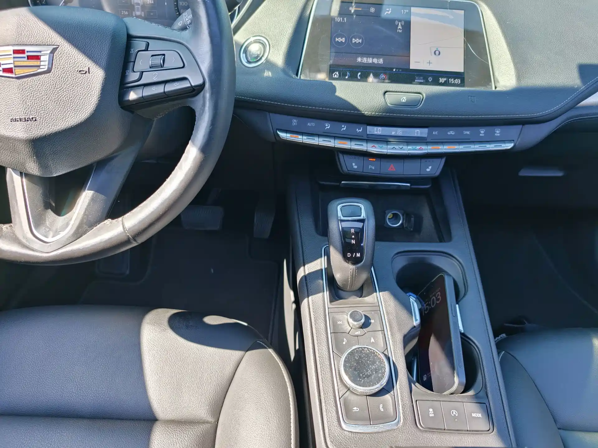 Photo 13 - Cadillac XT4