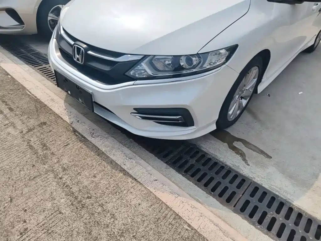 Honda Jade 2019 2017 1.8L Automatic Comfort Edition 5-seater