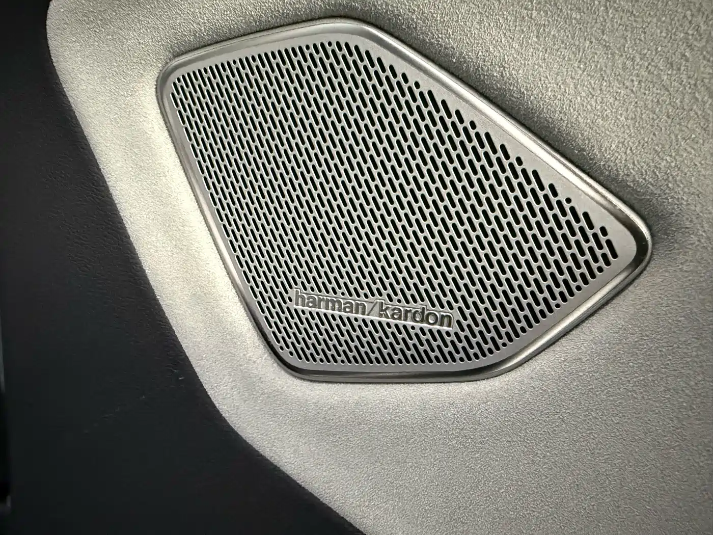 Volkswagen Talagon 2025 450TSI R-Line 6-Seater фото 10