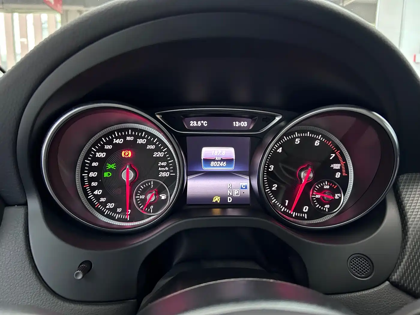 Mercedes-Benz GLA 2018 GLA 220 4MATIC Sport фото 14