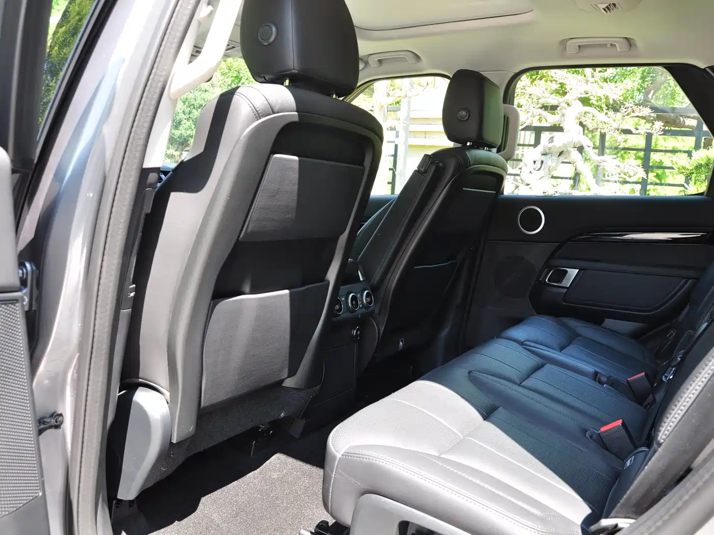 Land Rover Discovery 2020 3.0 SC V6 SE фото 7