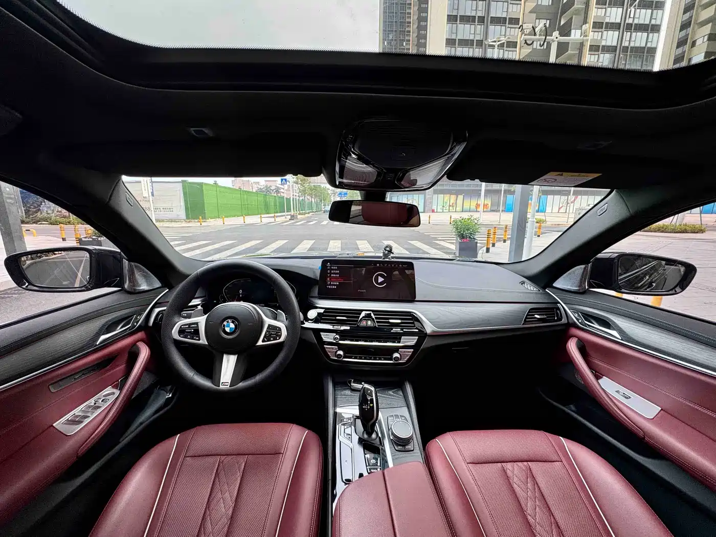 BMW 5 Series 2021 530Li Leading M Sport Package фото 10