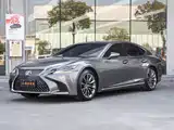 Фото 1 - Lexus LS