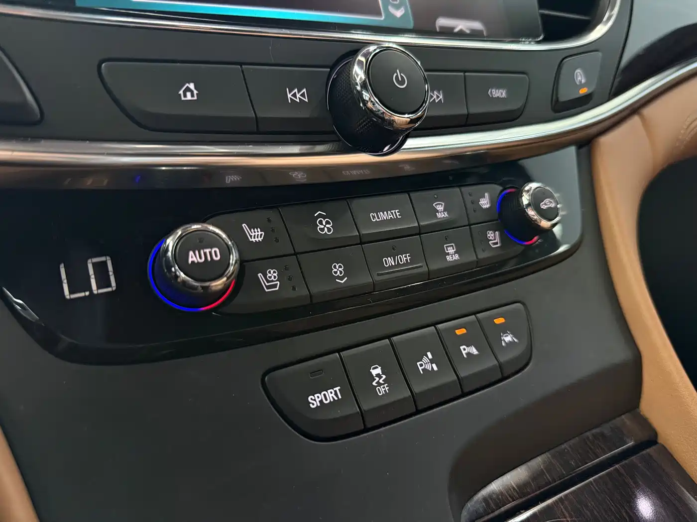 Buick LaCrosse 2016 20T Luxury фото 30