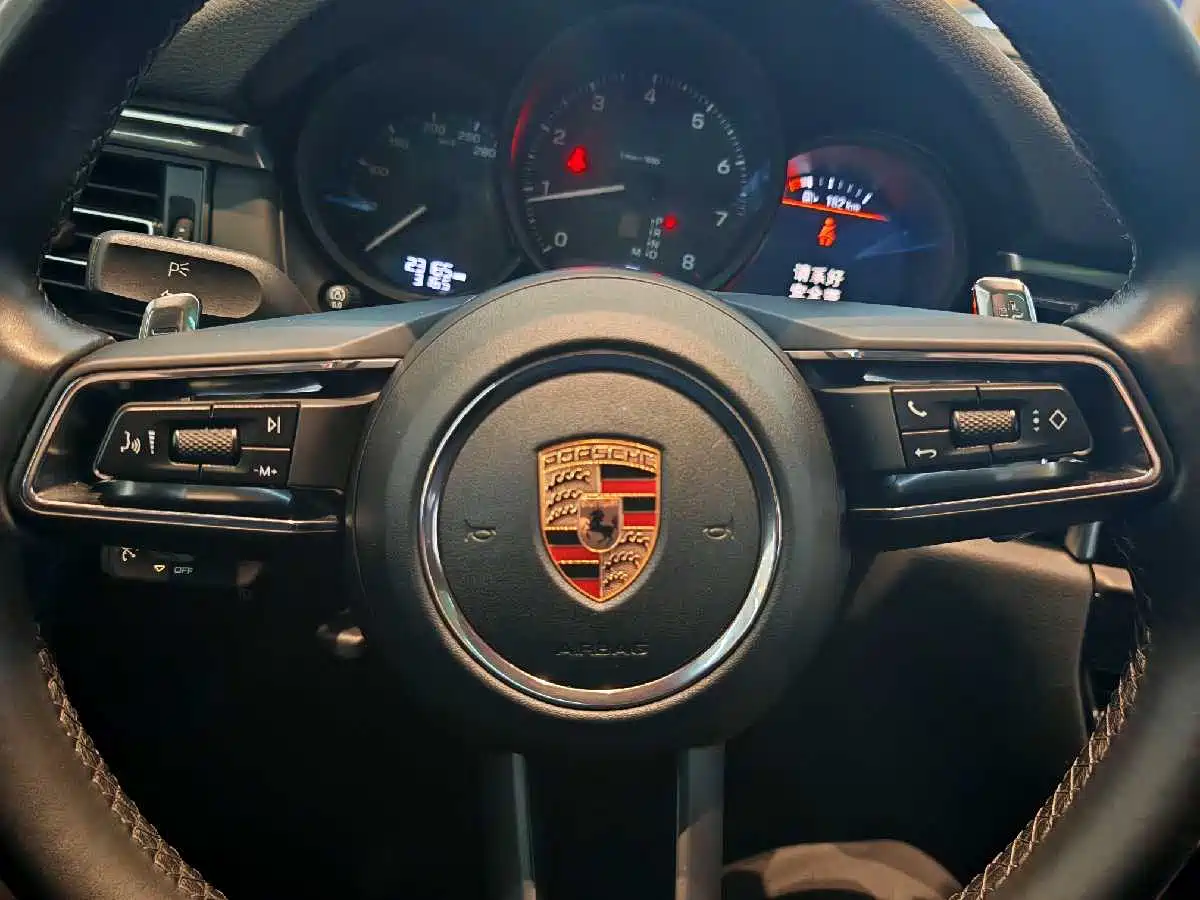 Porsche Macan 2023 Macan 2.0T фото 21