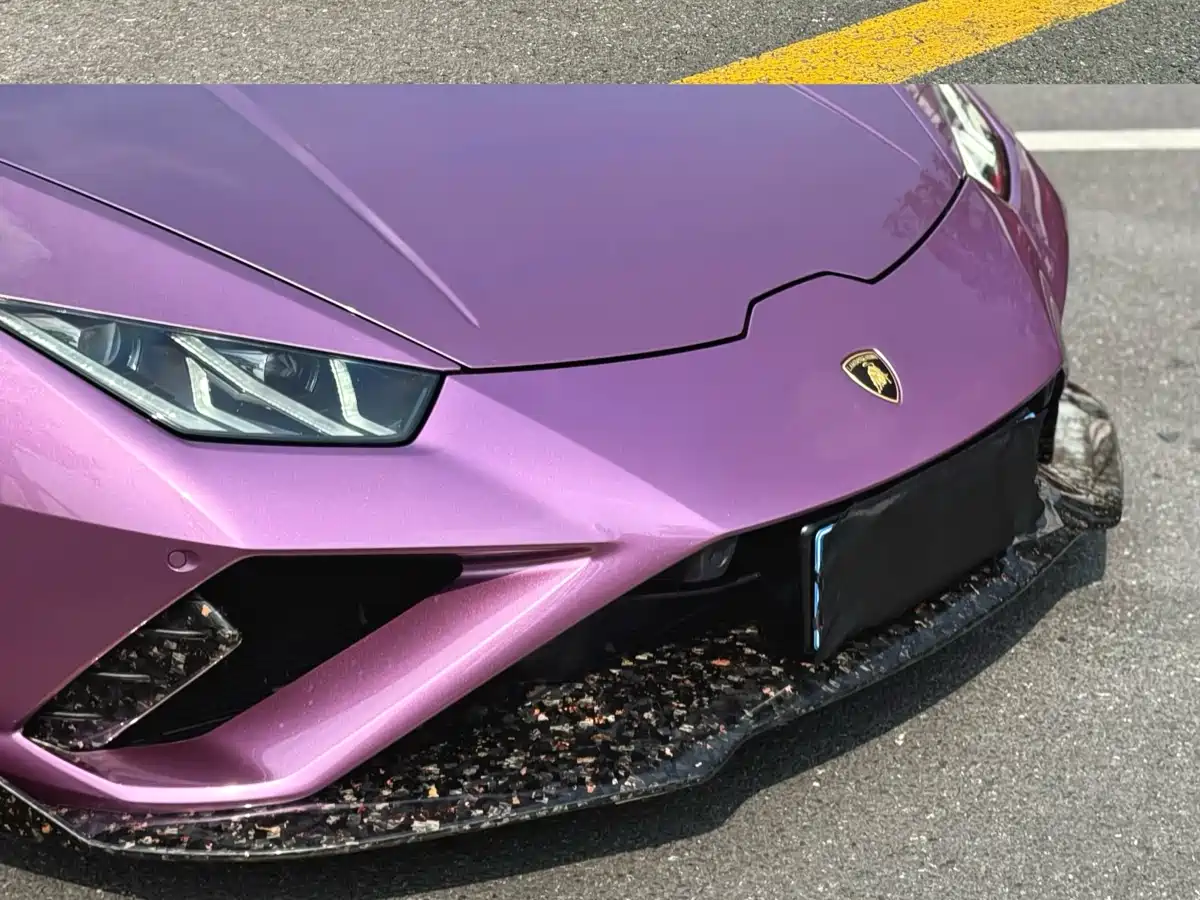 LAMBORGHINI HURACÁN