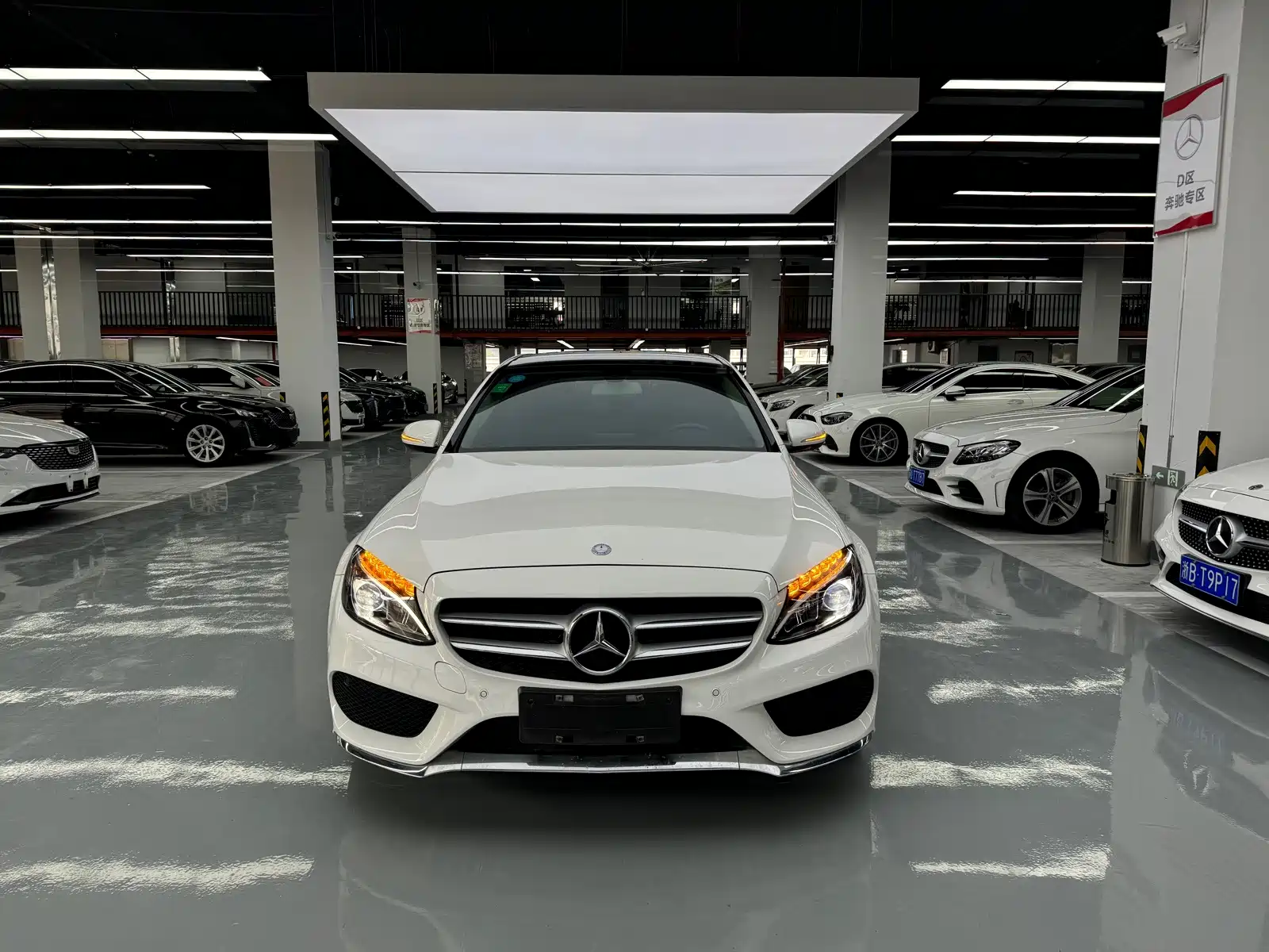 Фото 2 - Mercedes-Benz C-Class
