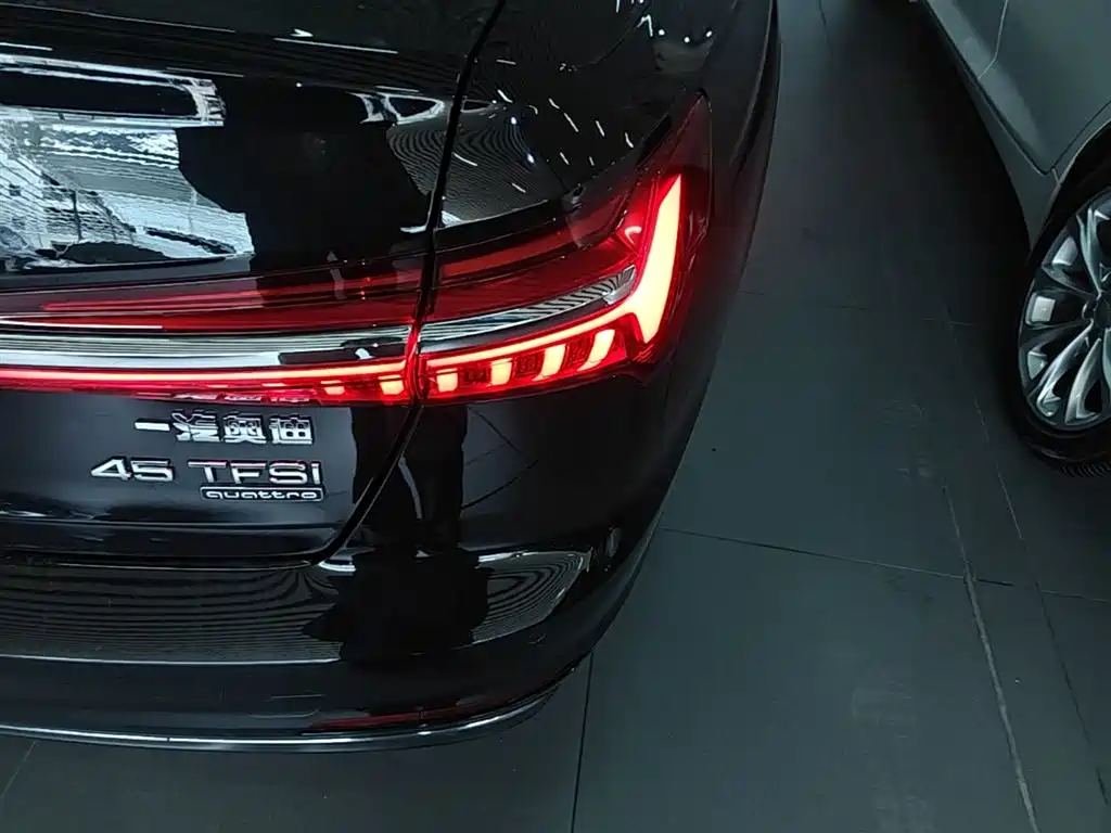 Audi A6L 2024 45 TFSI quattro Premium Elegance фото 8