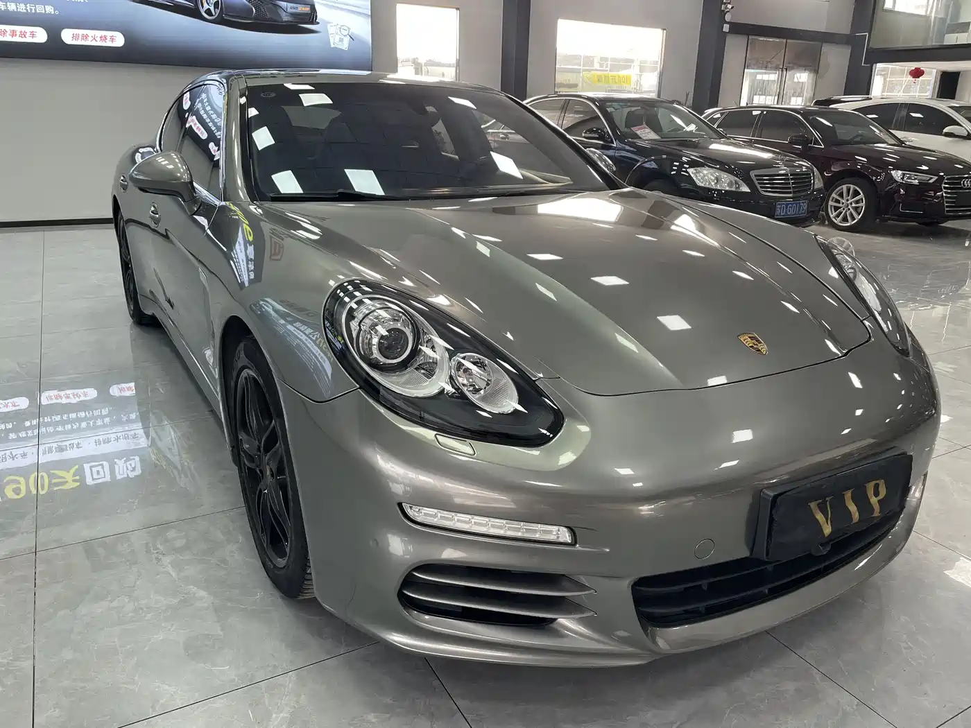 Porsche Panamera 2014 Panamera 4 3.0T фото 20