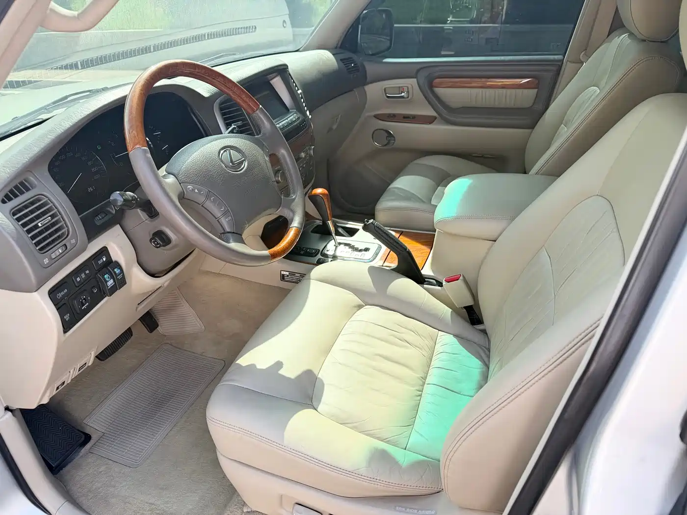 Lexus LX 2005 470 фото 4
