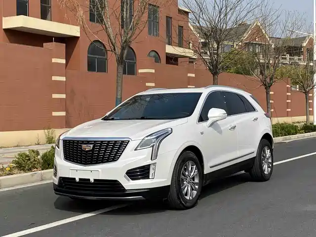 CADILLAC XT5