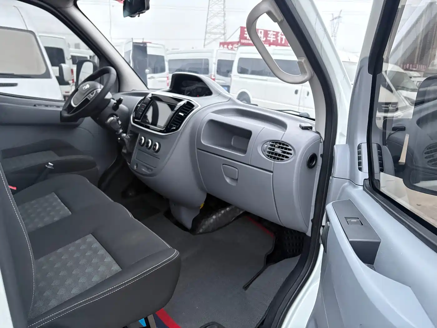 SAIC MAXUS XINTU V80