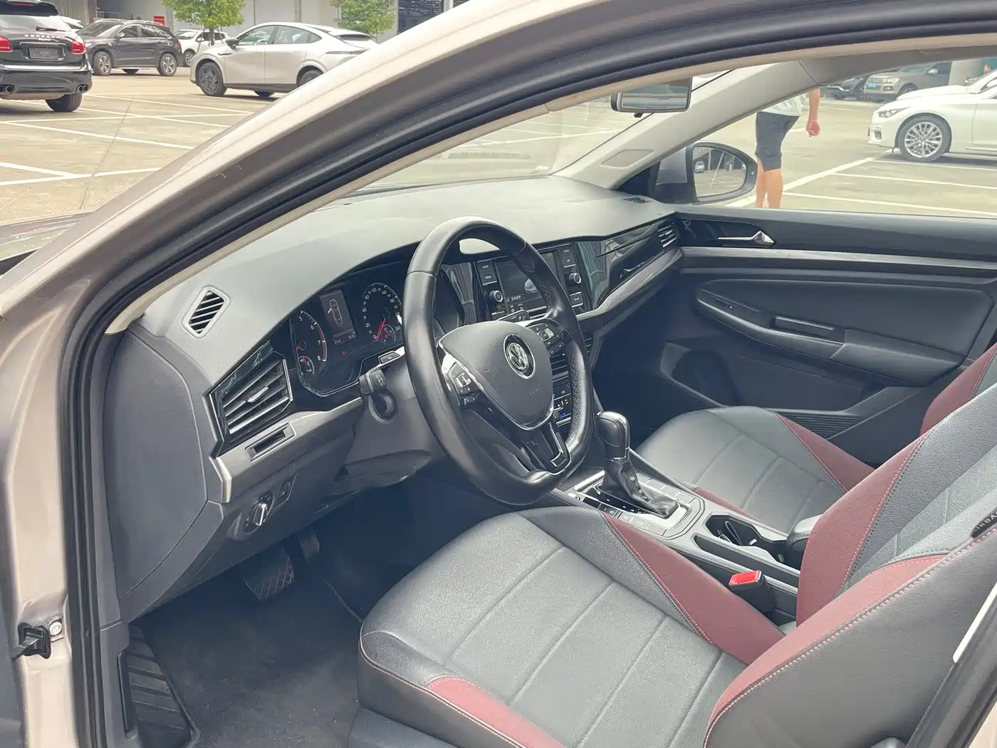 Volkswagen Bora 2020 1.5L Automatic Elite фото 8