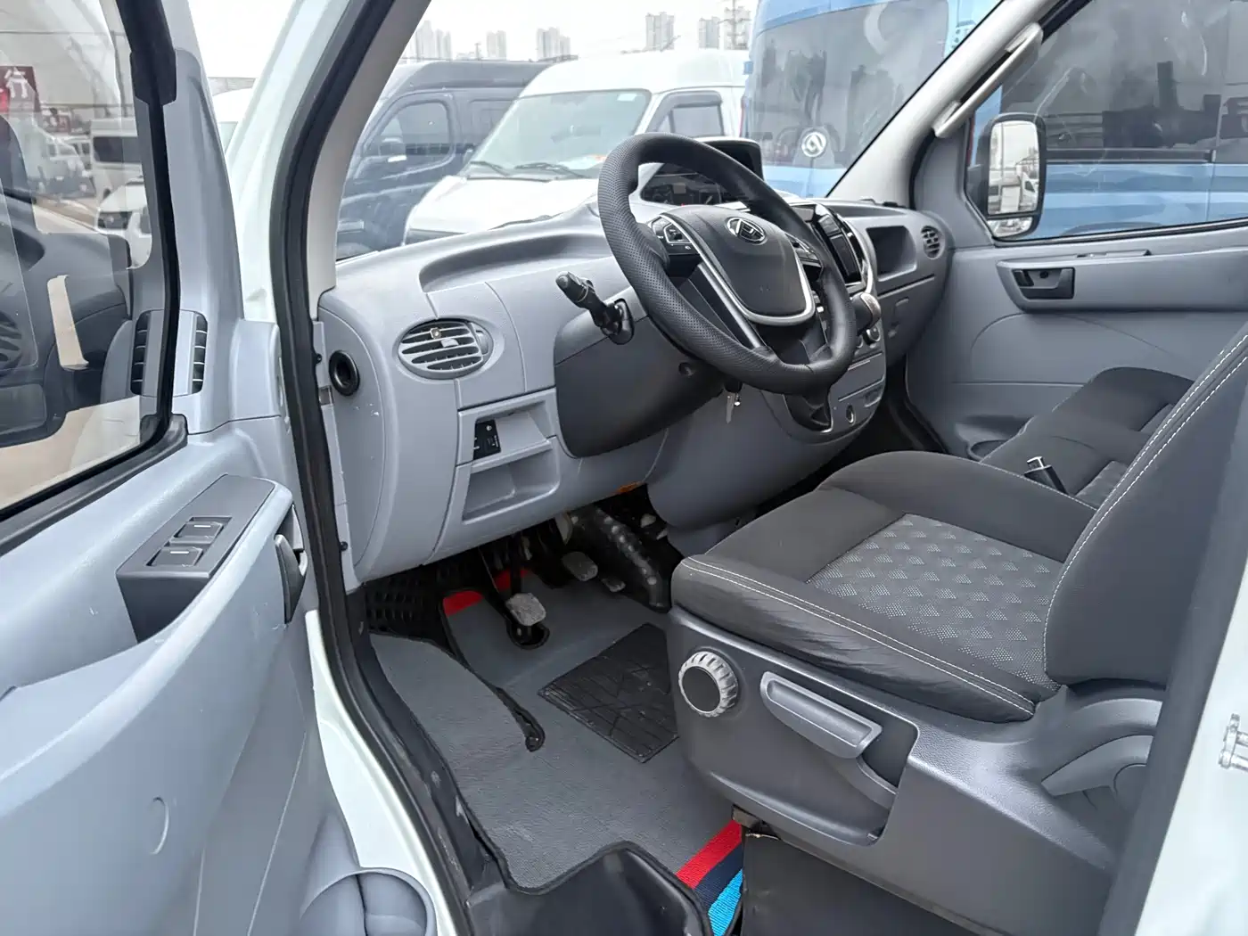 SAIC MAXUS XINTU V80