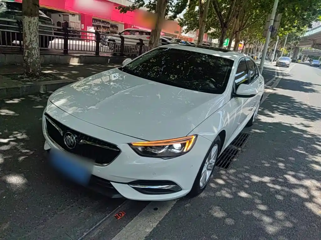 Фото 2 - Buick Regal