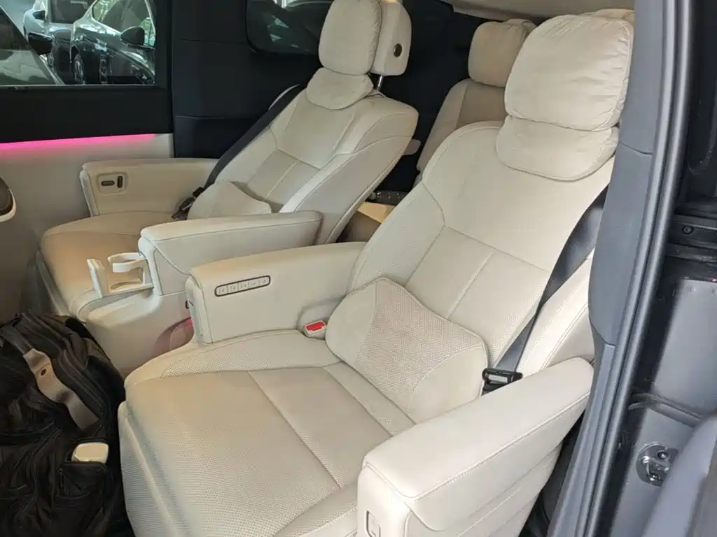 Li Auto MEGA 2025 2025 Model Home Family Special Edition