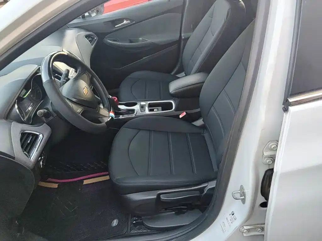 Chevrolet Cruze 2018 2018 320 Automatic Pioneer Sunroof Edition