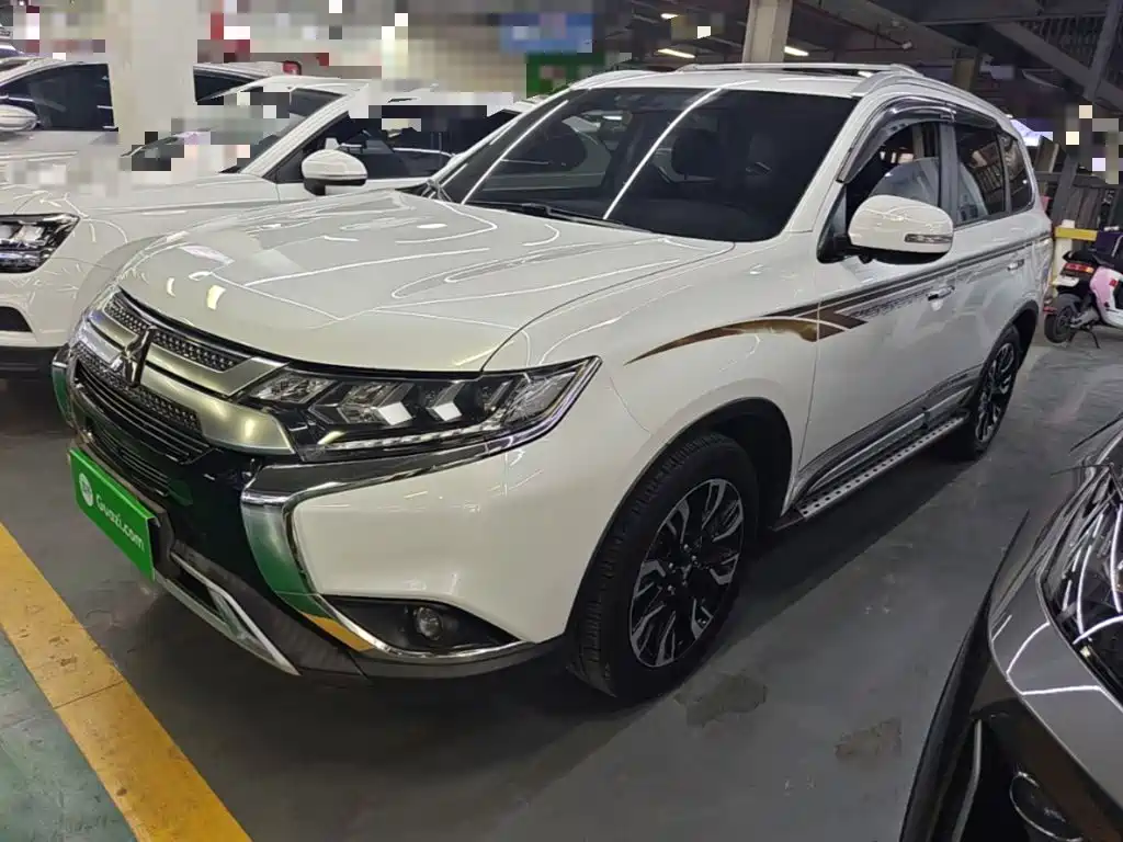 Mitsubishi Outlander 2020 — пригон из Китая