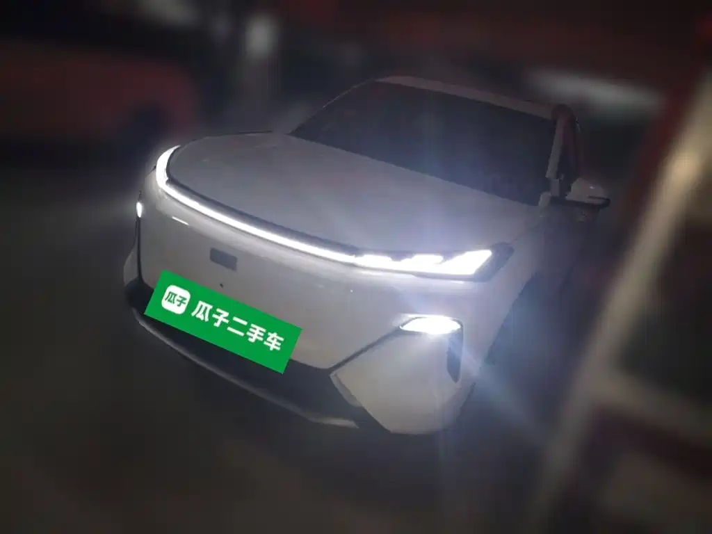 Geely Galaxy Galaxy Starship 7 EM-i 2025 — пригон из Китая