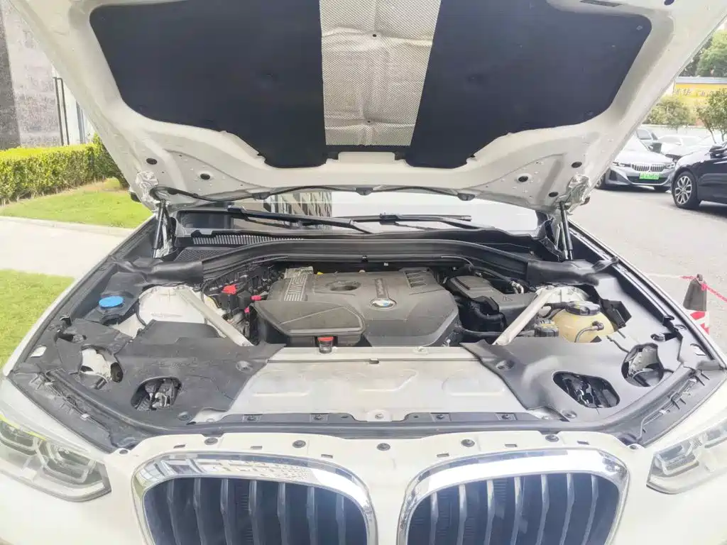 Photo 3 - BMW X3