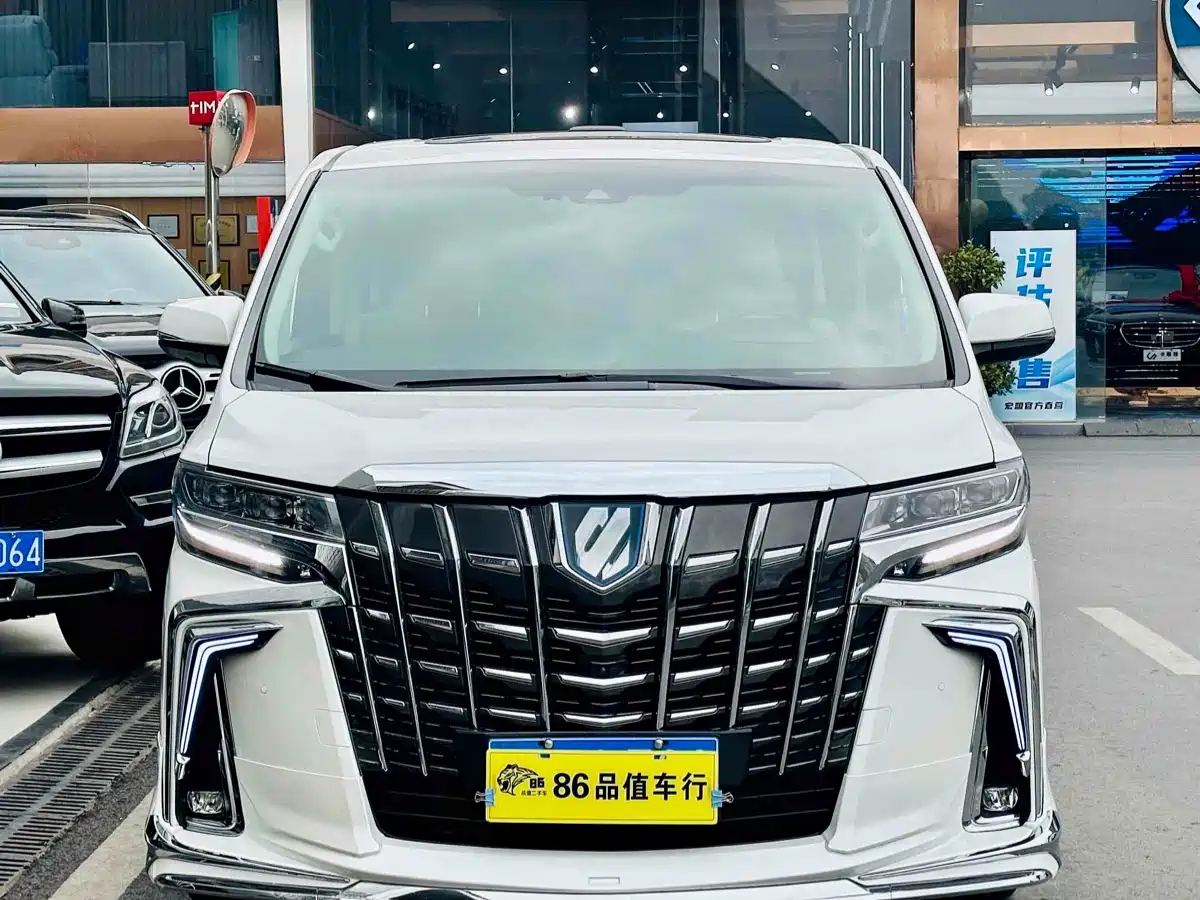 Toyota Alphard 2019 Hybrid 2.5L Premium Edition фото 2