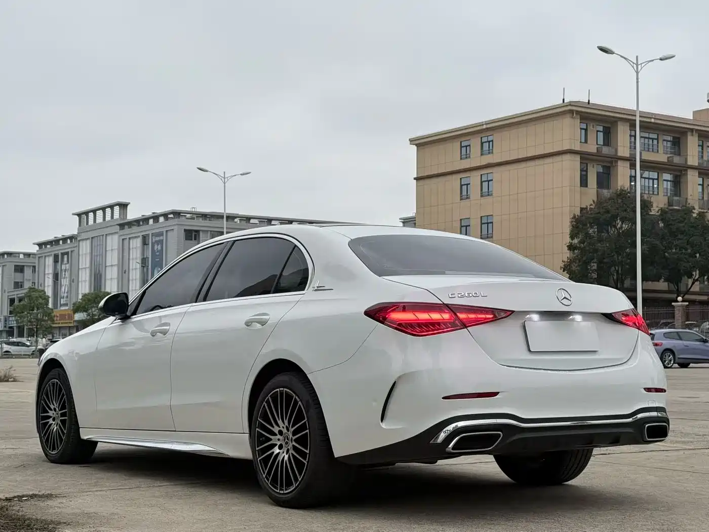 MERCEDES-BENZ C CLASS