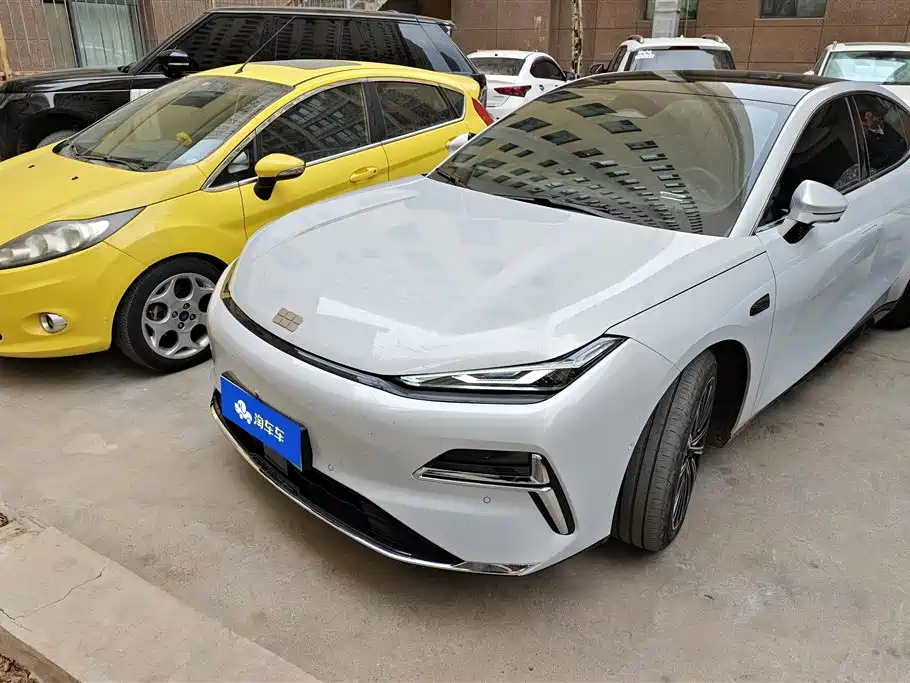 GEELY GALAXY GALAXY SPARKLE 8