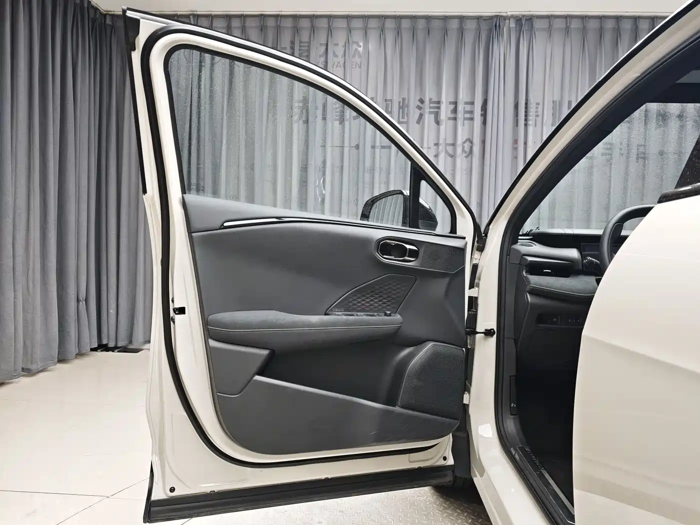 Lynk & Co 06 2025 Renew 1.5T Halo фото 15