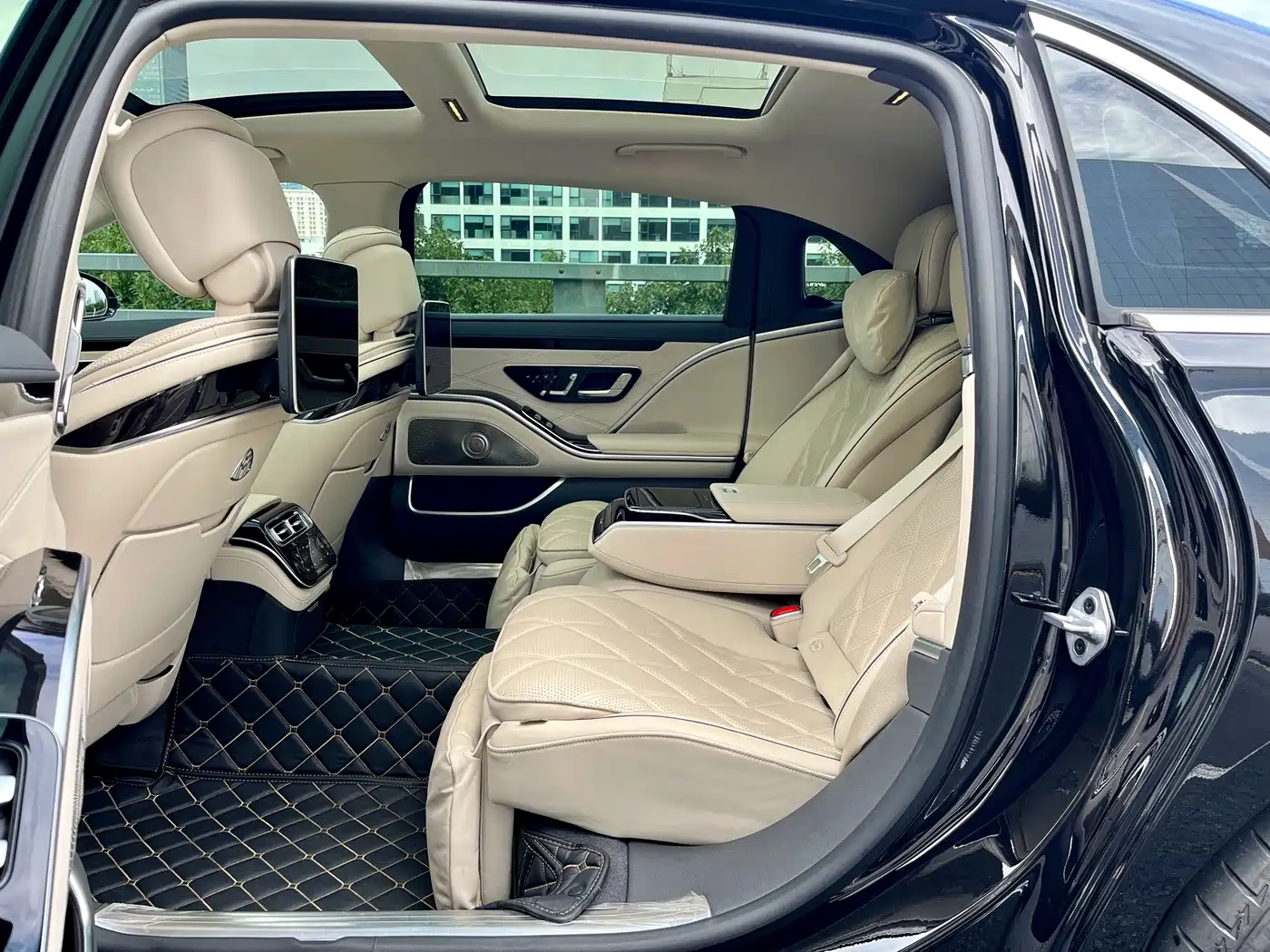 Mercedes-Benz Maybach S-Class 2023 S 480 4MATIC фото 8