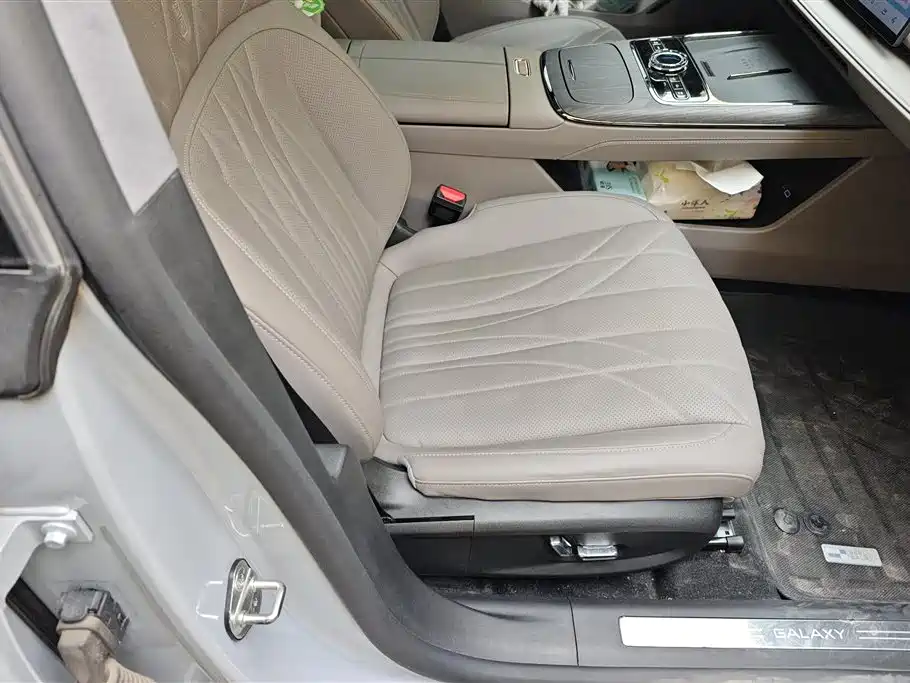 GEELY GALAXY GALAXY SPARKLE 8